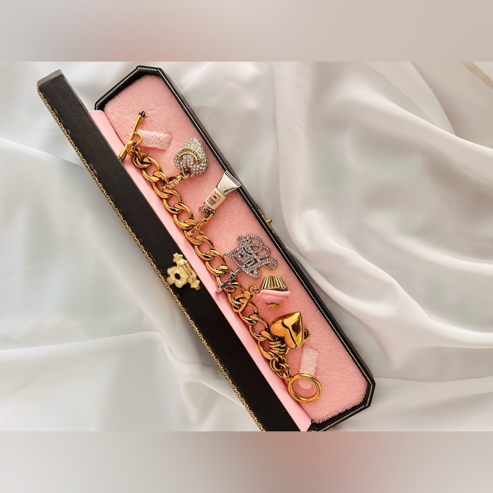 Juicy Couture Vintage  Gold Bracelet with charms - Picture 15 of 16